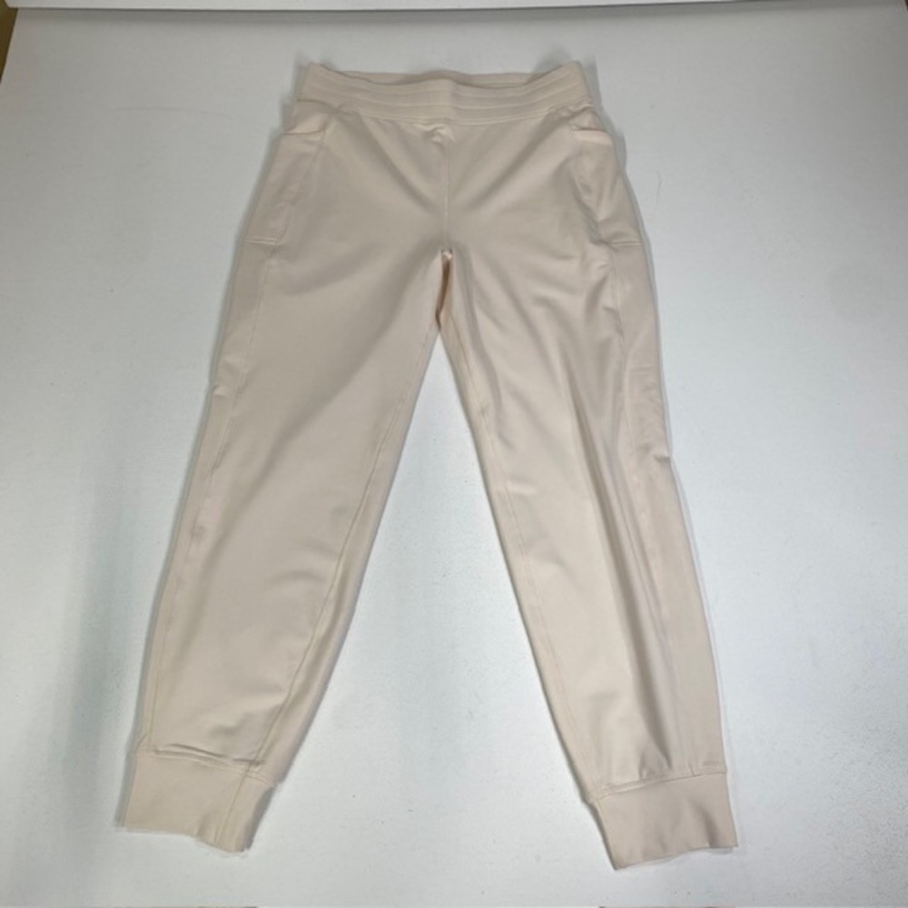 Fabletics High-Waisted Pocket Jogger Athletic Pants Medium‎